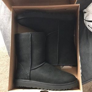 Black uggs